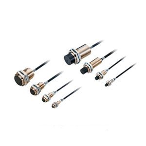 Omron E2E-X10D2-M1G Proximity Sensor